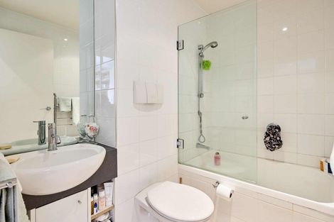 Photo of property in Sanctum Apartment, 10 Ebor Street, Te Aro, Wellington, 6011