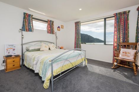 Photo of property in 3 Ruataniwha Place, Okiwi Bay, French Pass, 7193