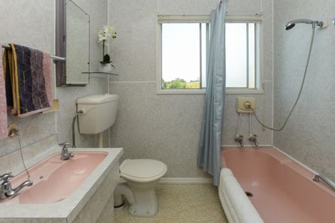 Photo of property in 16 Selwyn Road, Havelock North, 4130