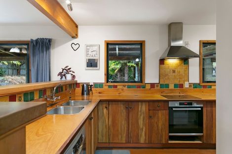 Photo of property in 6 Astelia Way, Waipahihi, Taupo, 3330