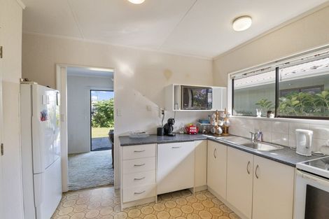 Photo of property in 15b Hadfield Street, Otaki, 5512
