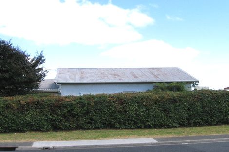 Photo of property in 64 Rangatira Road, Beach Haven, Auckland, 0626