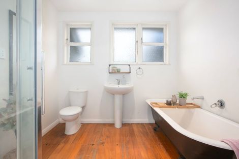 Photo of property in 5 Mitchell Grove, Ranui, Porirua, 5024