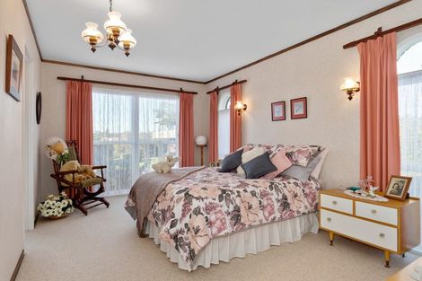 Photo of property in 65 Links View Drive, Omokoroa, 3114