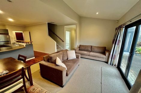 Photo of property in 38 Vinograd Drive, Te Atatu Peninsula, Auckland, 0610