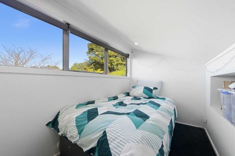 Photo of property in 135 Tirohanga Road, Tirohanga, Lower Hutt, 5010