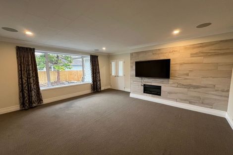 Photo of property in 46 Warren Crescent, Hillmorton, Christchurch, 8025