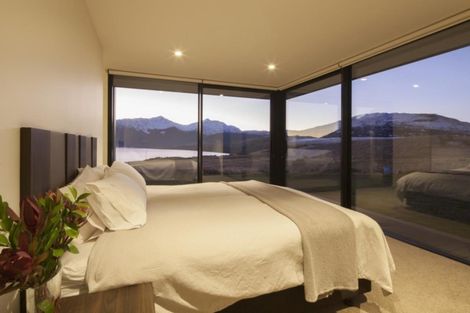 Photo of property in 5 Refuge Lane, Jacks Point, Queenstown, 9371