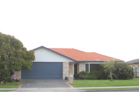 Photo of property in 132 Evans Road, Papamoa Beach, Papamoa, 3118