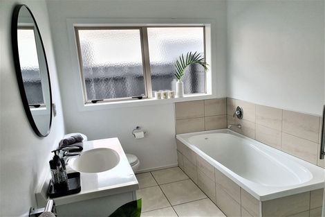 Photo of property in 44 Bell Road, Waiwhetu, Lower Hutt, 5010