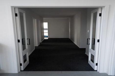 Photo of property in 1/2 Ocean View Road, Milford, Auckland, 0620