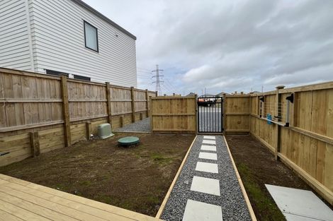 Photo of property in 20 Kapeta Lane, Karaka, 2113