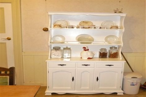 Photo of property in 30 Rhodes Street, Waimate, 7924