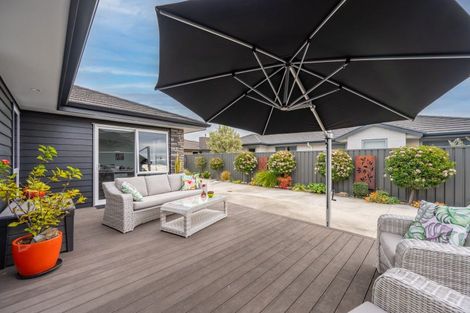 Photo of property in 8 Rakaia Way, Poraiti, Napier, 4112