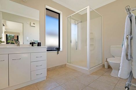 Photo of property in 42 Burns Street, Leamington, Cambridge, 3432