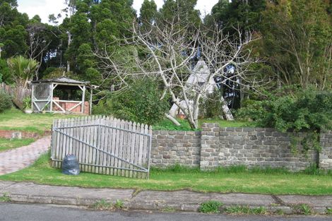 Photo of property in 69 Minnehaha Avenue, Titirangi, Auckland, 0604