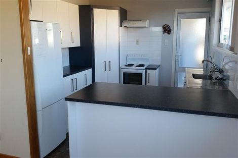 Photo of property in 15 Manu Crescent, Upper Vogeltown, New Plymouth, 4310