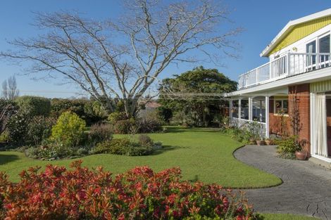 Photo of property in 65 Links View Drive, Omokoroa, 3114