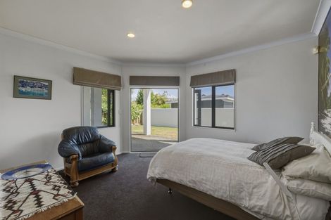 Photo of property in 13b Beach Road, Otumoetai, Tauranga, 3110