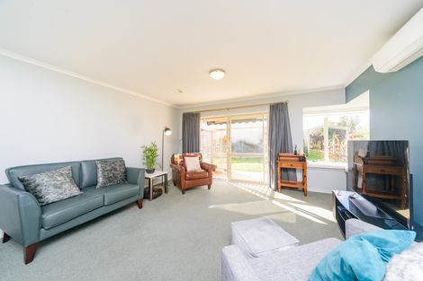 Photo of property in 9 Foxtail Fern, Kelvin Grove, Palmerston North, 4414