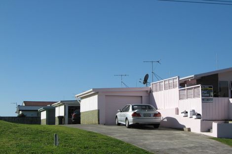 Photo of property in 3/43 Harbour Road, Ohope, 3121