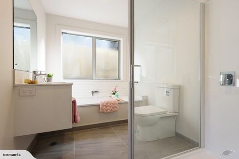 Photo of property in 12a Rarangi Way, Owhiro Bay, Wellington, 6023