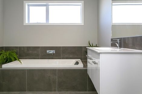 Photo of property in 295 Tauhara Ridge Drive, Richmond Heights, Taupo, 3330