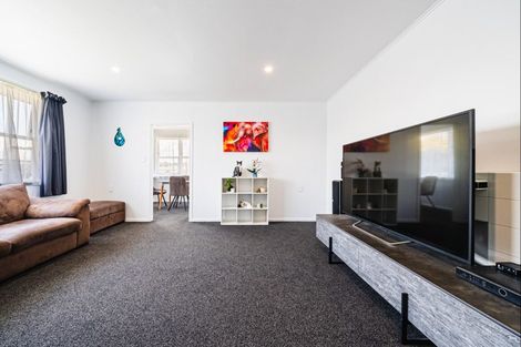 Photo of property in 65 Cloten Road, Stratford, 4332