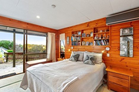 Photo of property in 76 Brick Bay Drive, Sandspit, Warkworth, 0982