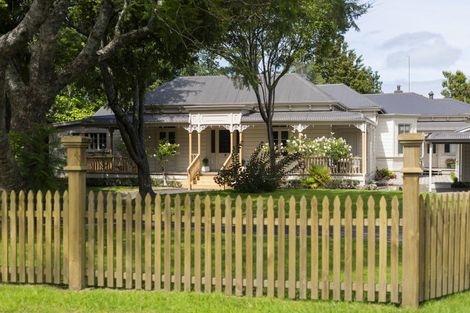 Photo of property in 122 Stout Street, Whataupoko, Gisborne, 4010