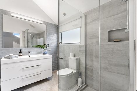 Photo of property in 6 Whale Cove, Stanmore Bay, Whangaparaoa, 0932