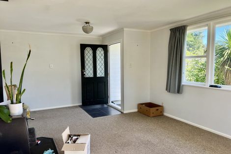 Photo of property in 18 Deller Grove, Silverstream, Upper Hutt, 5019