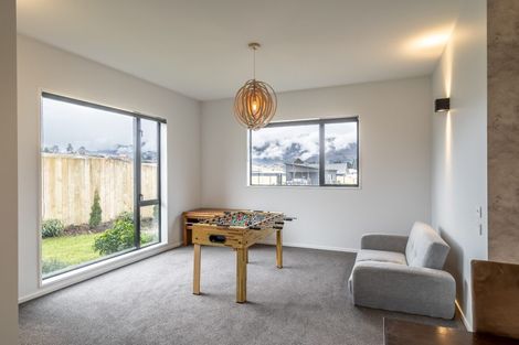 Photo of property in 21 Pennycook Place, Lake Hawea, Wanaka, 9382