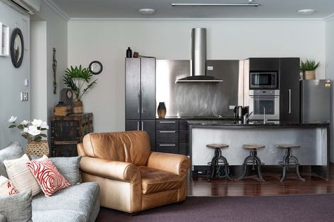 Photo of property in 1/81 Moray Place, Dunedin Central, Dunedin, 9016