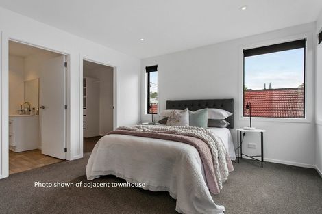 Photo of property in 37d Tawhiri Road, One Tree Hill, Auckland, 1061