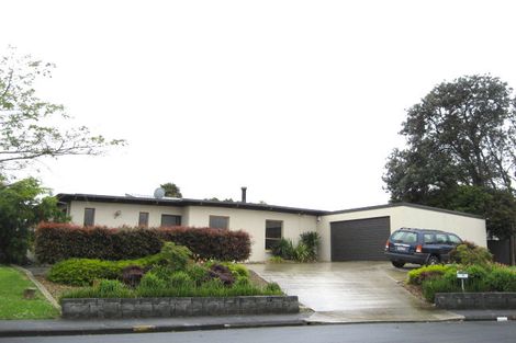 Photo of property in 169 Chichester Drive, Rosehill, Papakura, 2113