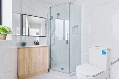 Photo of property in 106c Taikata Road, Te Atatu Peninsula, Auckland, 0610