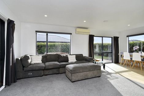 Photo of property in 3 Parkinson Place, Woodend, 7610