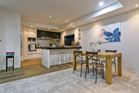 Photo of property in 158b East Coast Road, Forrest Hill, Auckland, 0620