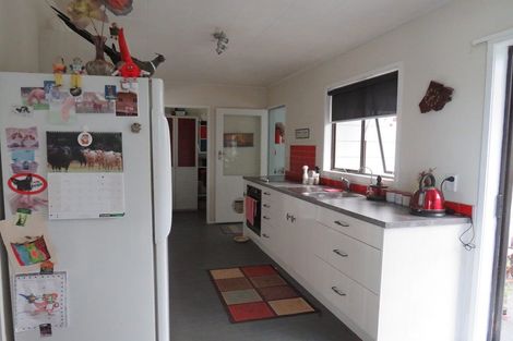 Photo of property in 244 Tinopai Road, Matakohe, 0593