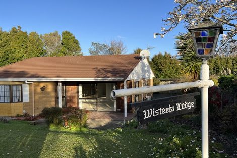 Photo of property in 1/15 Micawber Place, Mellons Bay, Auckland, 2014