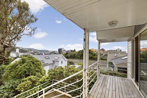 Photo of property in 100 Hill Street, Thorndon, Wellington, 6011