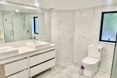 Photo of property in 33 Diana Drive, Glenfield, Auckland, 0627