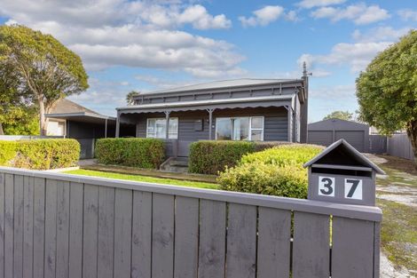 Photo of property in 37 Burgoyne Street, Woodville, 4920
