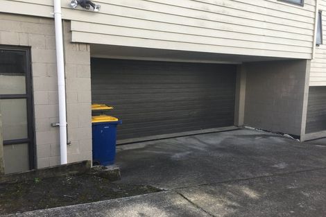 Photo of property in 9 Woodall Place, Totara Vale, Auckland, 0627