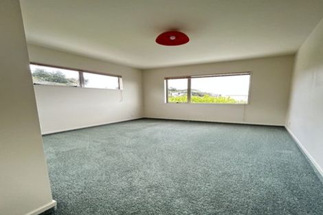 Photo of property in 2 Glengavel Grove, Papakowhai, Porirua, 5024