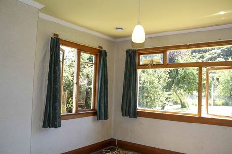 Photo of property in 18 Half Mile Road, Tuatapere, 9620