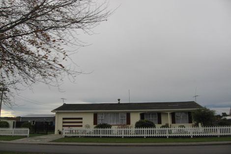 Photo of property in 32 Centennial Avenue, Balclutha, 9230