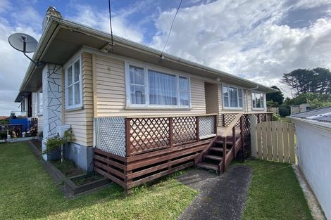 Photo of property in 7 Watene Crescent, Waitara, 4320