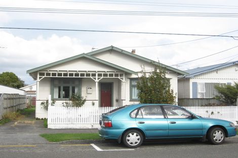 Photo of property in 16 Pilmuir Street, Hutt Central, Lower Hutt, 5010